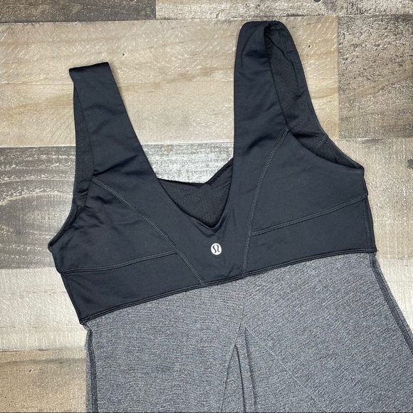 Lululemon Run Tame Me Tank size 6 - Picture 7 of 12